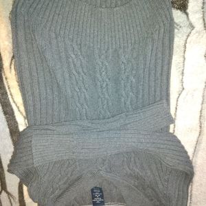 Women's pullover sweater